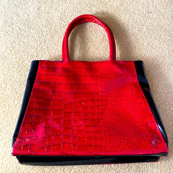 New Faux Leather Boutique Adjustable Tote Bag with Accessory Animal Print Classy - Picture 3 of 9